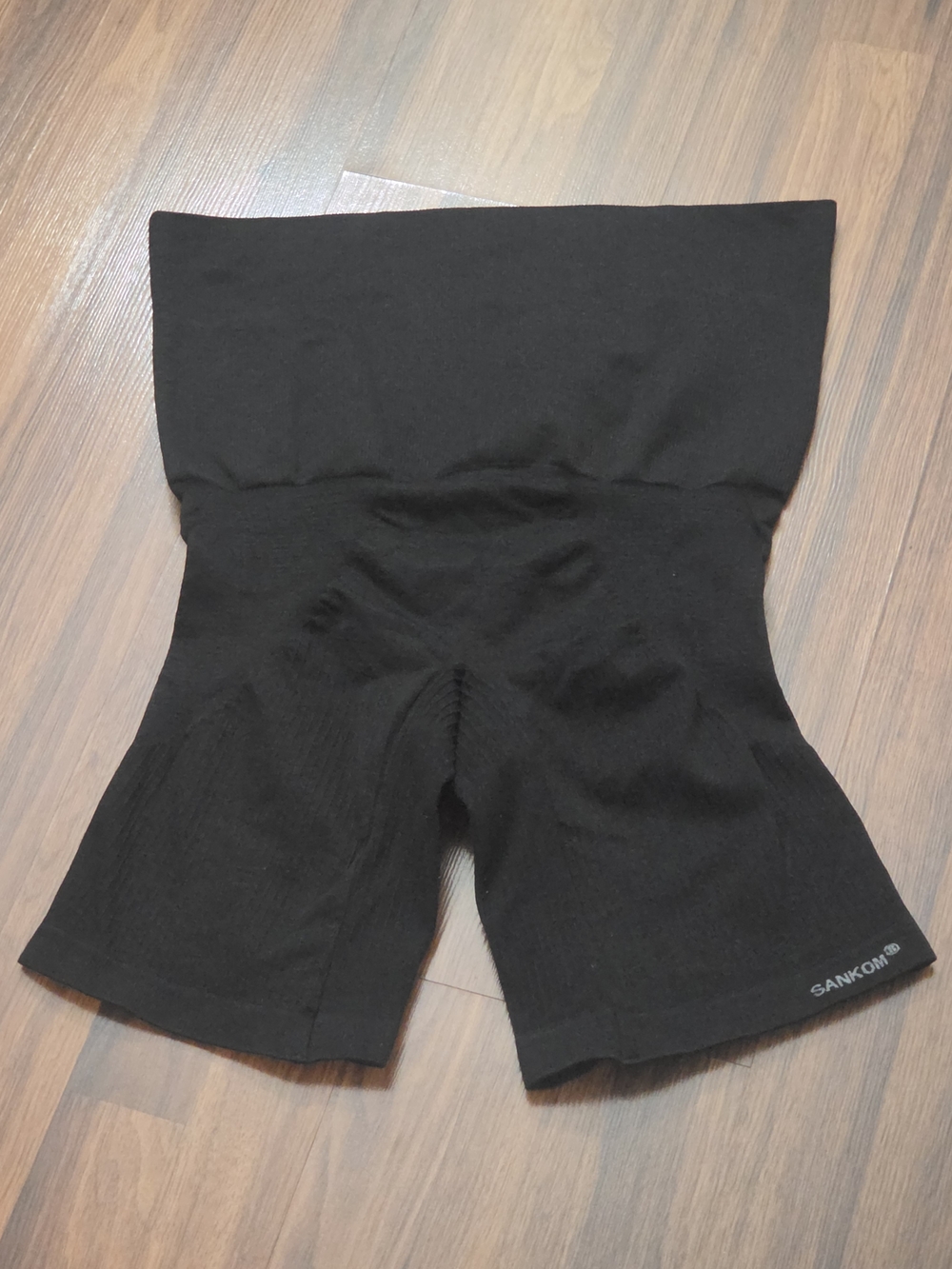 Sankom High-Waist Black Shapewear Shorts